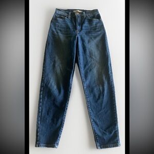 Levis Jeans Womens 24 Blue Denim High Waisted Mom Jean Dark Wash Cotton Pants